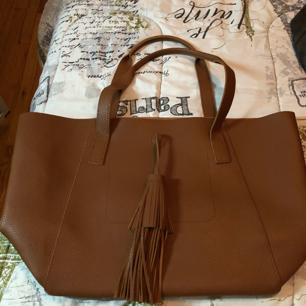Brown tote
